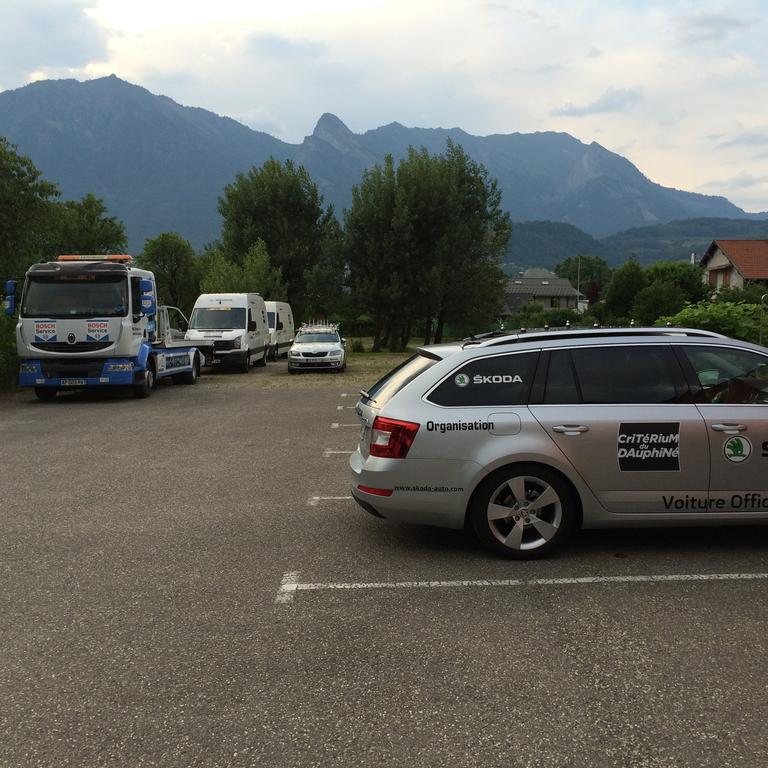 Les 4 Vallees Hotel Albertville Exterior photo