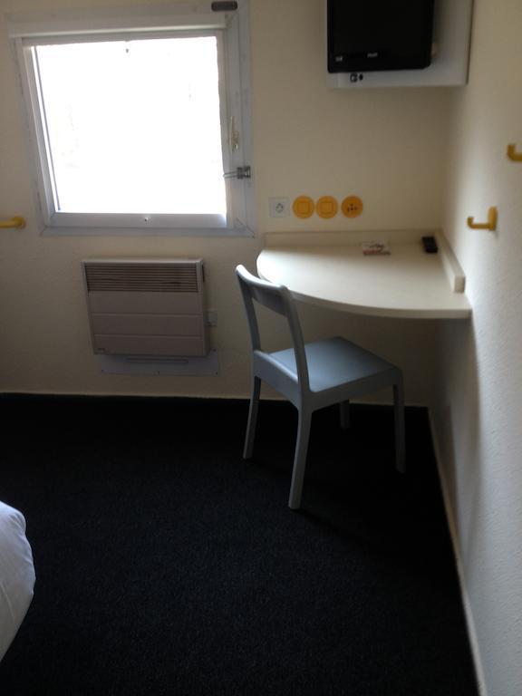 Les 4 Vallees Hotel Albertville Room photo