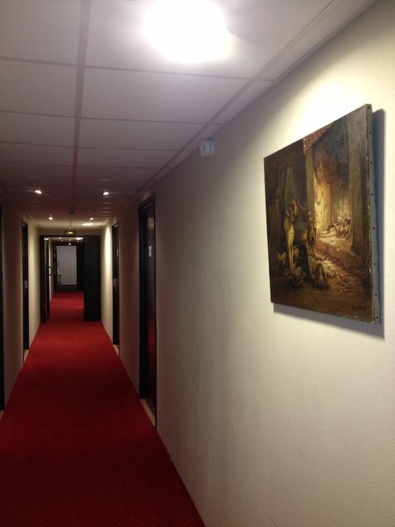 Les 4 Vallees Hotel Albertville Exterior photo
