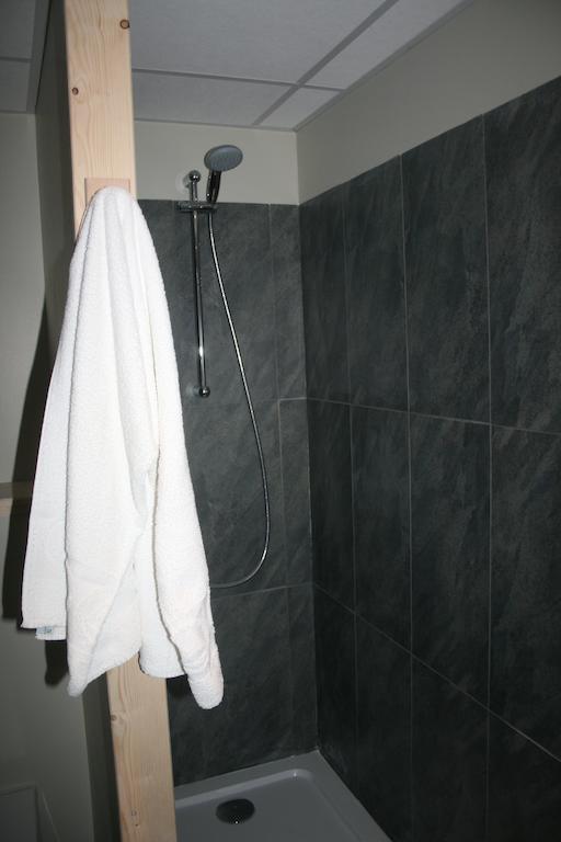 Les 4 Vallees Hotel Albertville Room photo