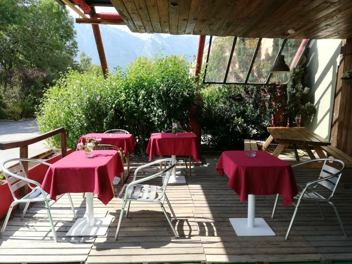 Les 4 Vallees Hotel Albertville Exterior photo