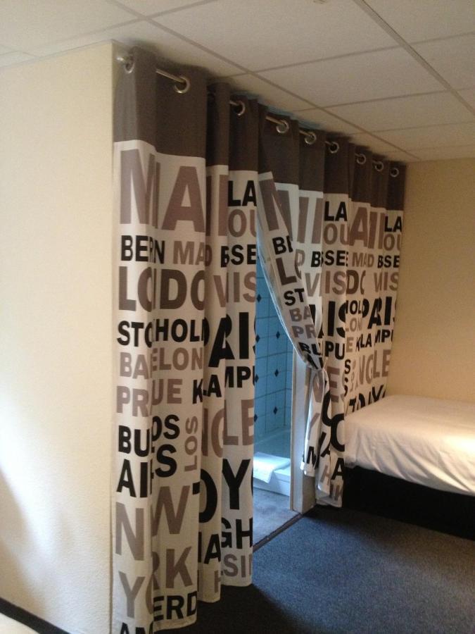 Les 4 Vallees Hotel Albertville Room photo